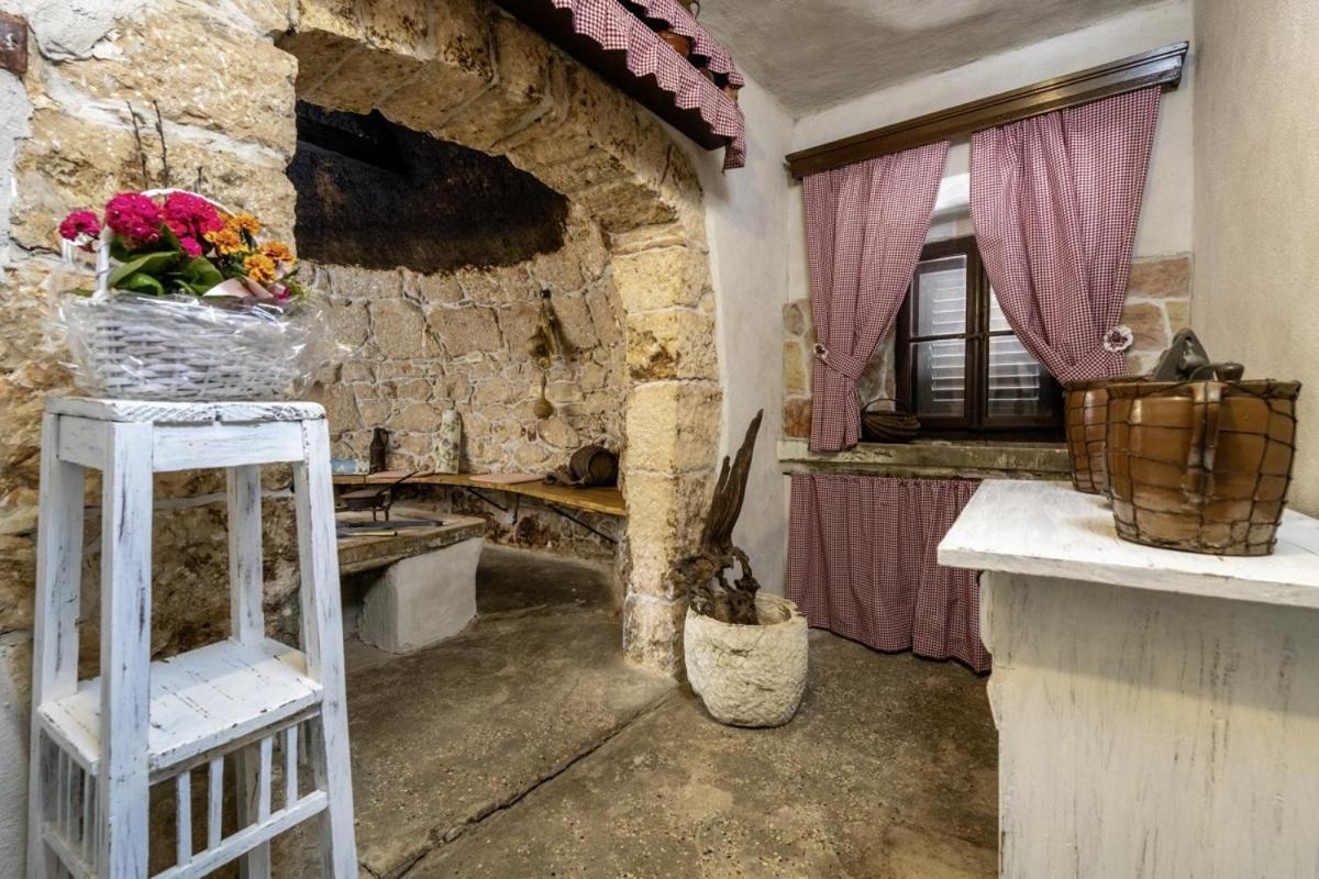 Marina Plomin In Plomin - Haus Fuer 6 Personen Villa Luaran gambar